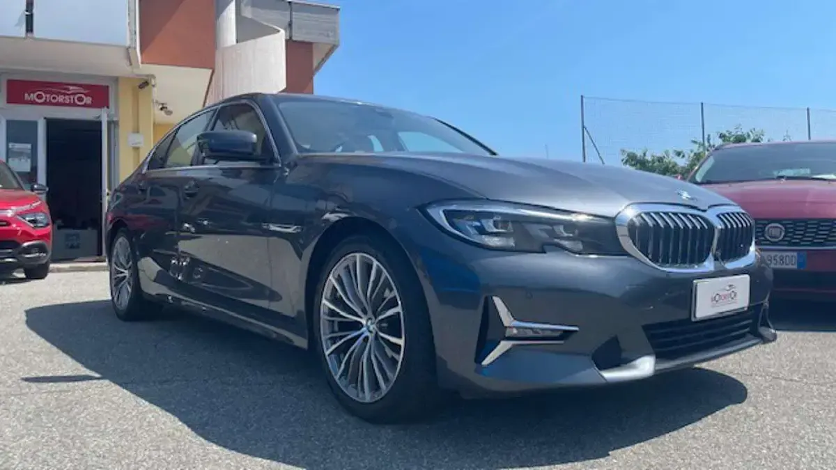 Usata BMW 320 Advantage 190 CV (139 kW) 2020 Grigio Berlina