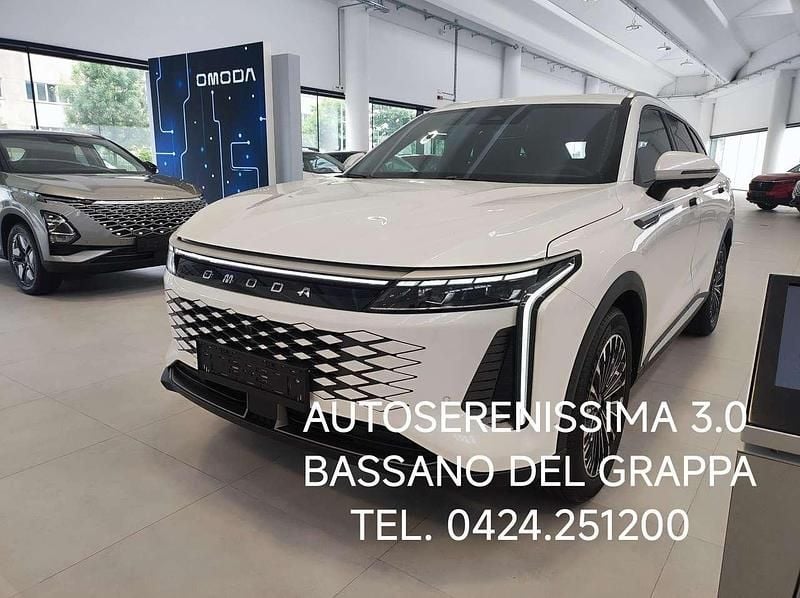 Bianco Nuova 2025 Omoda 9 SUV | 45.500 € (Buon prezzo) - Immagine 1/4