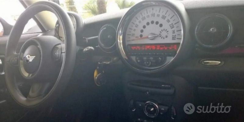Grigio Usata 2013 Mini Cooper D Due volumi | 3800 € (Super prezzo) - Immagine 1/4