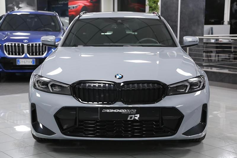 Usata BMW 320e M Sport 190 CV (139 kW) 2025 Grigio Station wagon