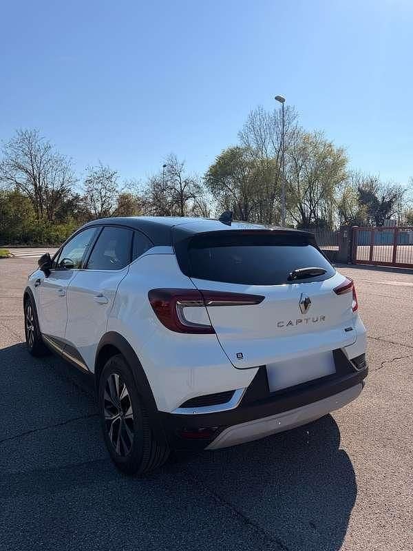 Usata Renault Captur Techno 143 CV (105 kW) 2023 SUV