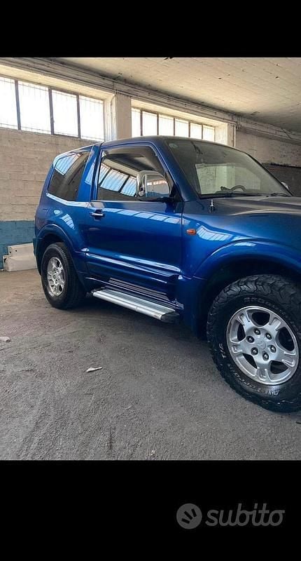 Usata Mitsubishi Pajero 2005 Blu SUV