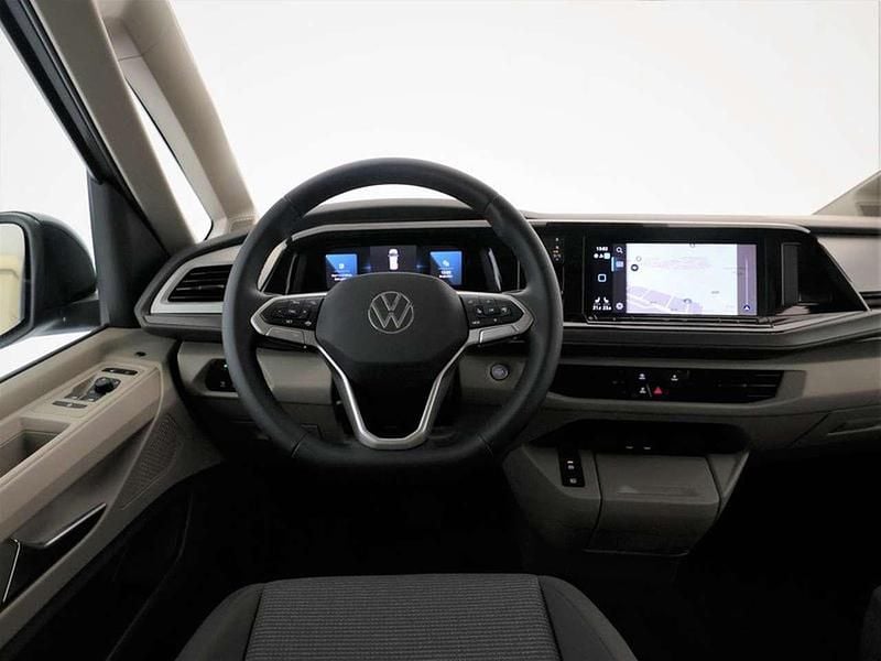 Usata VW Multivan 150 CV (110 kW) 2025 Pure grey Furgone