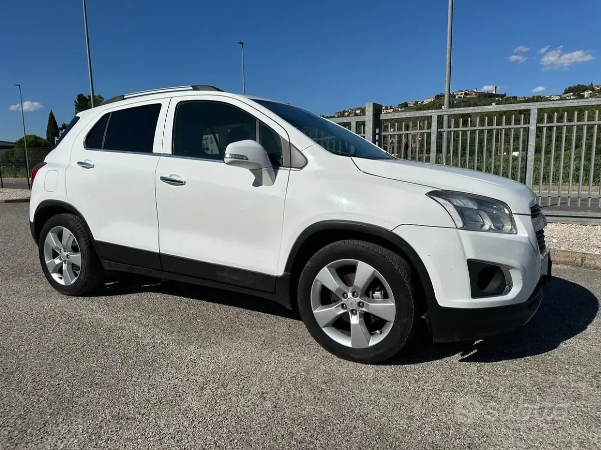 Usata Chevrolet Trax LTZ 131 CV (96 kW) 2014 Bianco SUV
