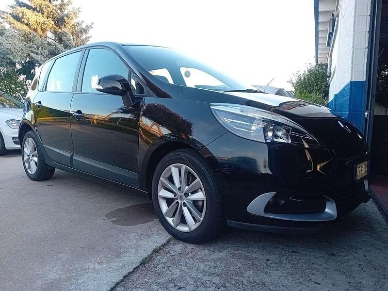 Usata Renault Scénic III Bose Edition 110 CV (80 kW) 2013 Nero Monovolume