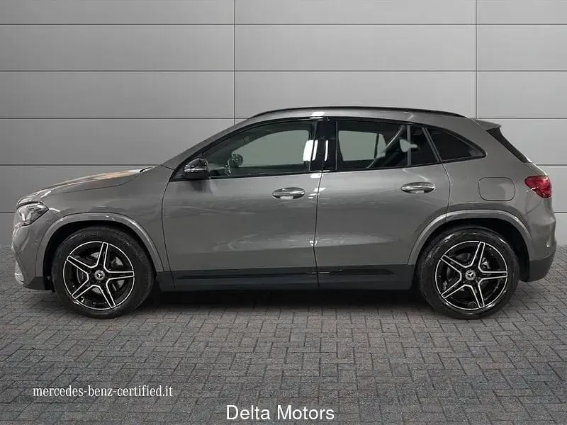 Usata Mercedes GLA200 Advanced Plus 150 CV (110 kW) 2025 Grigio scuro metallizzato SUV