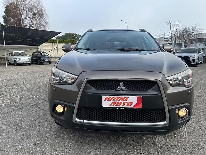 Usata Mitsubishi ASX Intense 117 CV (86 kW) 2012 Marrone SUV