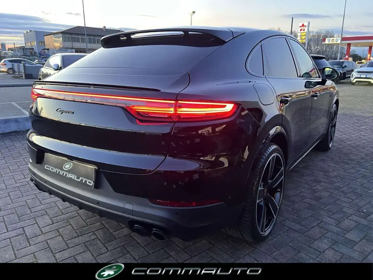 Usata Porsche Cayenne 340 CV (250 kW) 2021 Nero SUV