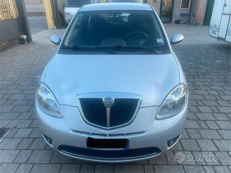 Usata Lancia Ypsilon 2007 Grigio Utilitaria