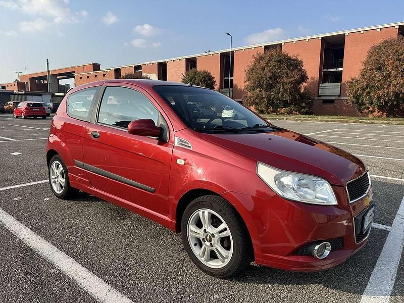 Other Usata 2011 Chevrolet Aveo Tre volumi | 2999 € (Buon prezzo) - Immagine 1/4