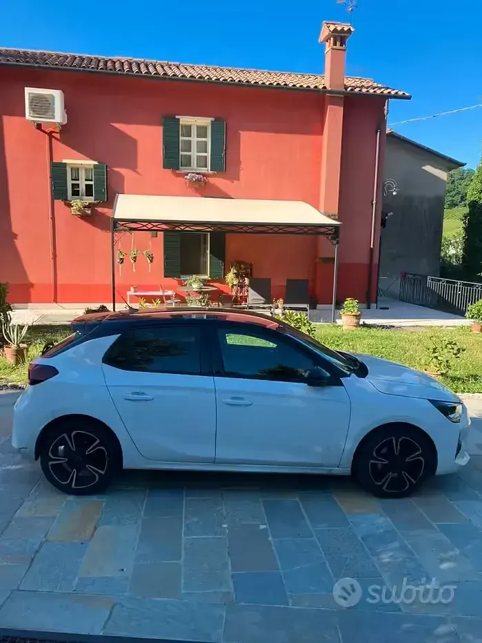 Usata Opel Corsa GS Line 101 CV (74 kW) 2021 Bianco Utilitaria