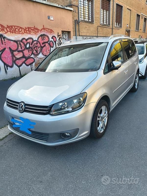 Usata VW Touran 2011 Giallo Monovolume