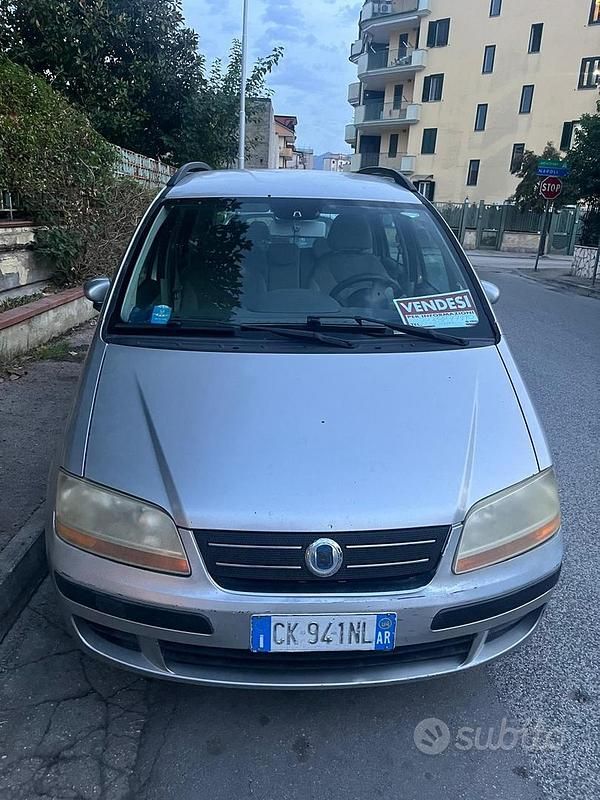 Usata Fiat Idea 2004 Grigio Monovolume