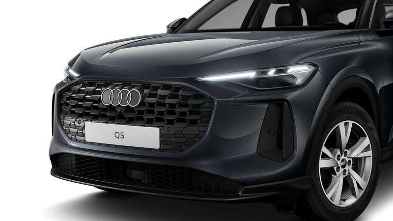 Nouvelle Audi Q5 Business 204 ch (150 kW) 2026 Gris SUV