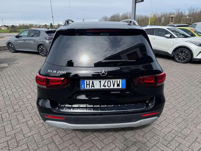 Usata Mercedes GLB200 163 CV (119 kW) 2022 Nero SUV