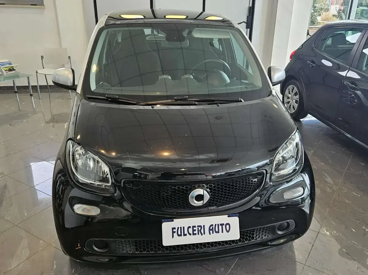 Usata Smart ForFour Passion 71 CV (52 kW) 2016 Nero Utilitaria