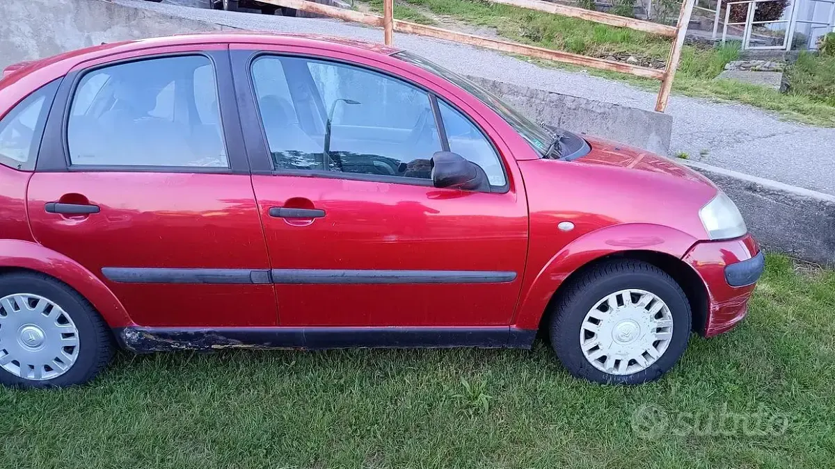 Usata Citroën C3 60 CV (44 kW) 2004 Rosso Berlina
