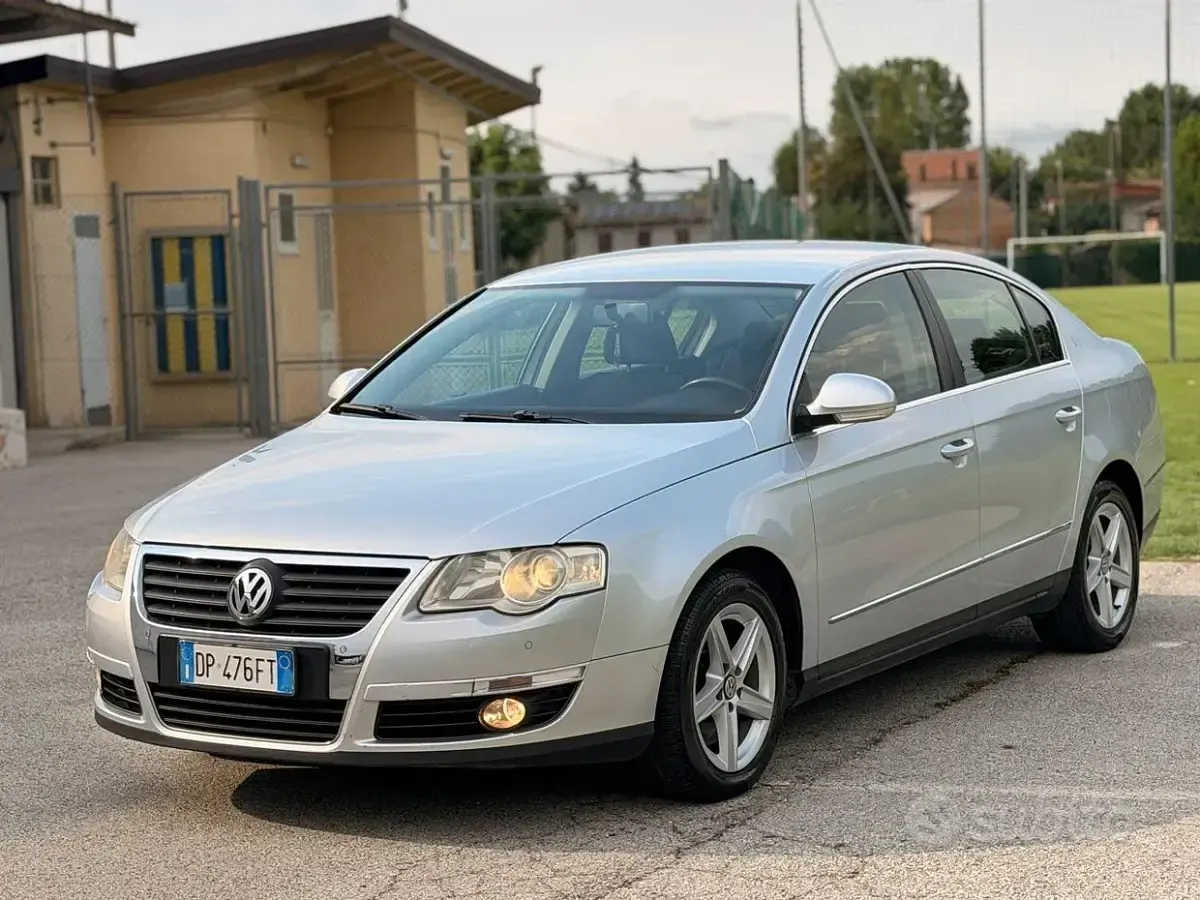 Usata VW Passat Comfortline 140 CV (102 kW) 2009 Berlina