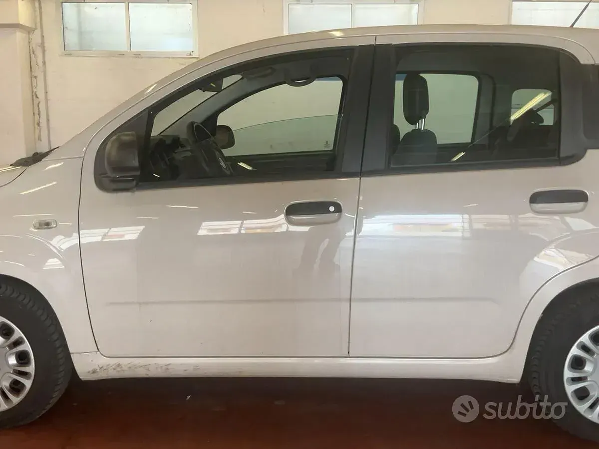 Usata Fiat Panda Easy 69 CV (50 kW) 2017 Bianco Utilitaria