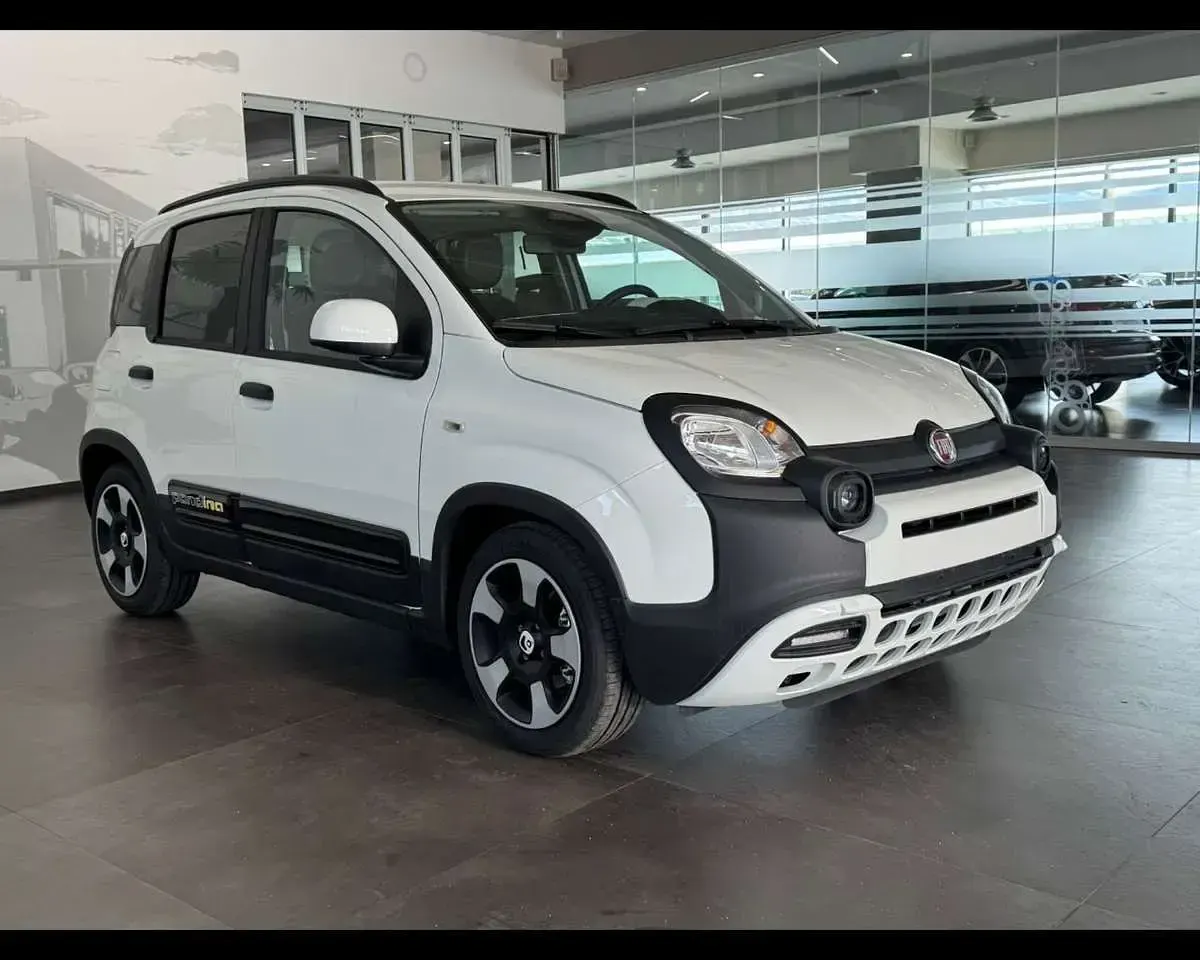 Nuova Fiat Panda Cross Cross 65 CV (47 kW) 2025 Bianco Utilitaria