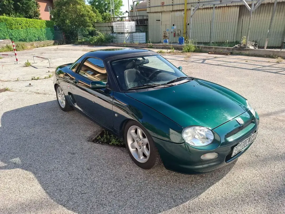 Usata MG F 120 CV (88 kW) 1996 Verde Cabrio