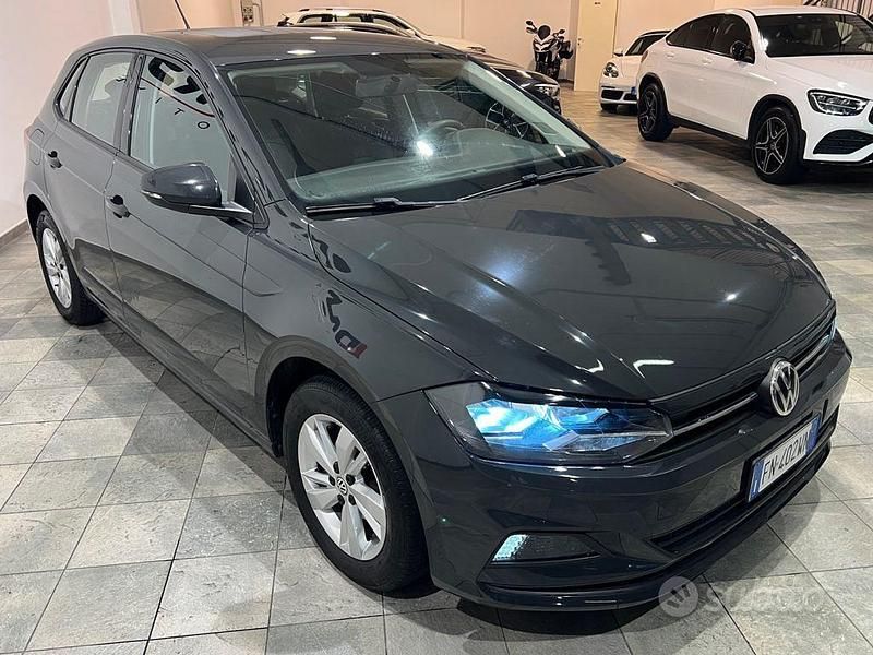 Usata VW Polo Trendline 65 CV (47 kW) 2018 Grigio Berlina