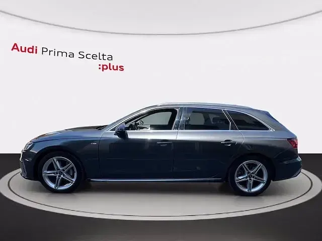 Usata Audi A4 S-Line 204 CV (150 kW) 2024 Grigio daytona perla Station wagon