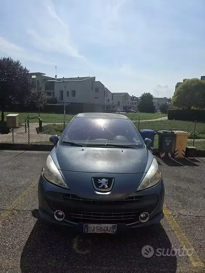 Usata Peugeot 207 90 CV (66 kW) 2007 Bluazzurro Berlina