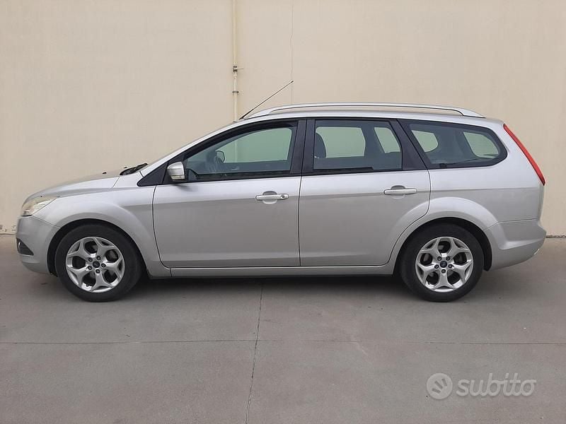 Brugt Ford Focus 145 HK (106 kW) 2009 Grå Stationcar