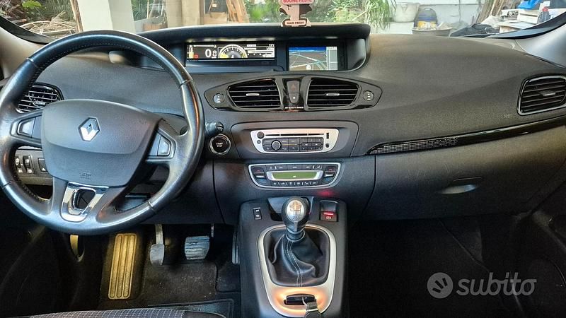 Usata Renault Grand Scénic III 110 CV (80 kW) 2013 Monovolume