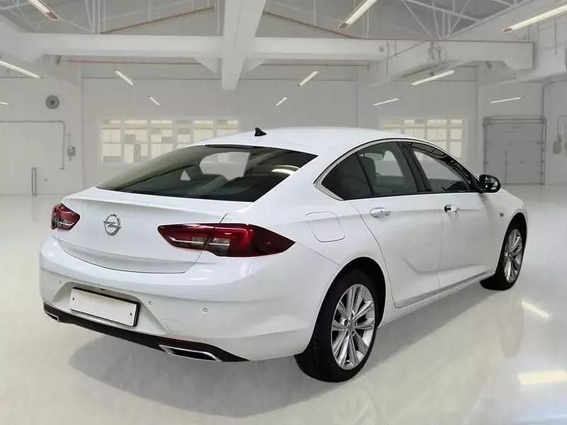 Usata Opel Insignia Business Elegance 174 CV (127 kW) 2021 Bianco Berlina