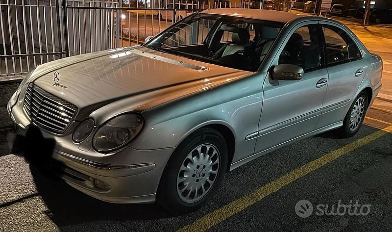 Usata Mercedes E270 2003 Grigio Berlina