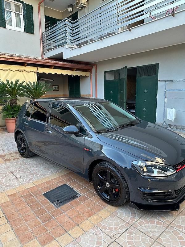 Usata VW Golf VII 90 CV (66 kW) 2014 Berlina