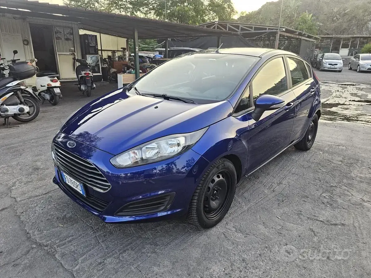 Usata Ford Fiesta S 95 CV (69 kW) 2017 Bluazzurro Utilitaria
