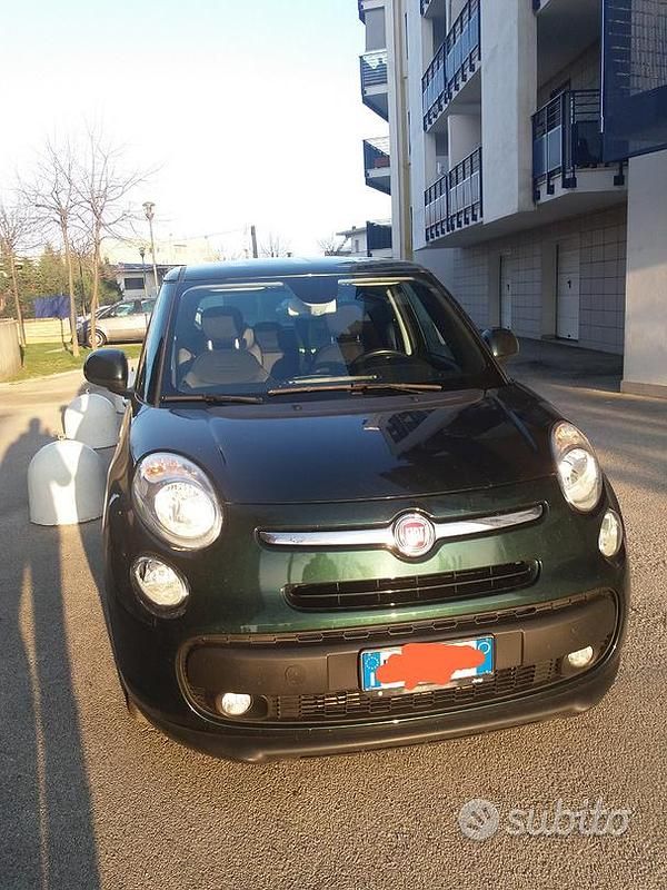 Usata 2016 Fiat 500L Living Monovolume | 7800 € (Buon prezzo) - Immagine 1/4
