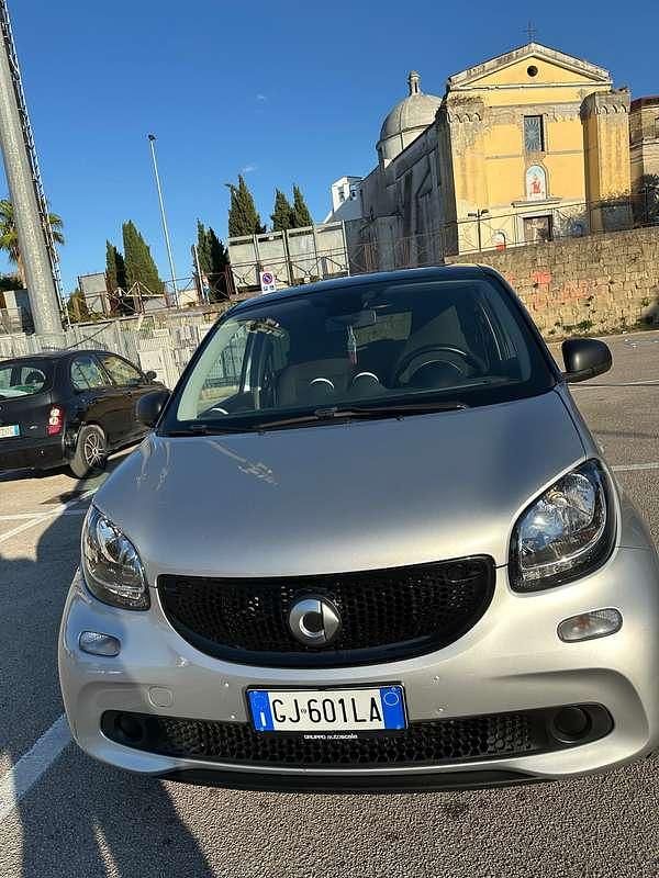 Grigio Usata 2018 Smart ForFour Due volumi | 11.000 € (Buon prezzo) - Immagine 1/4