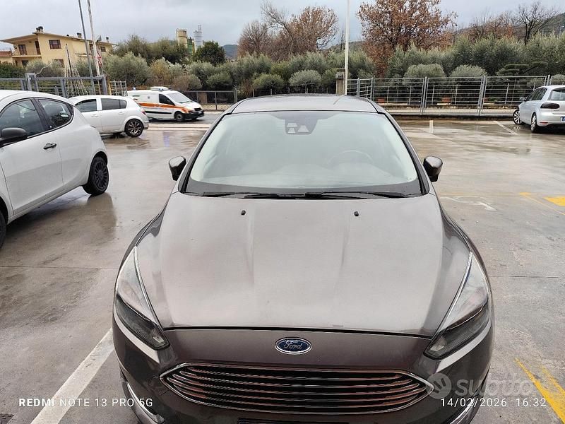 Usata Ford Focus 2015 Grigio Station wagon