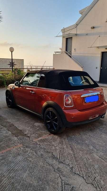 Usata Mini Cooper D Cabriolet 111 CV (81 kW) 2010 Cabrio