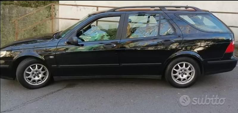 Begagnad Saab 9-5 Linear 150 HK (110 kW) 2003 Svart Kombi