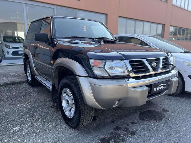 Usata Nissan Patrol 158 CV (116 kW) 2003 Blu/azzurro SUV