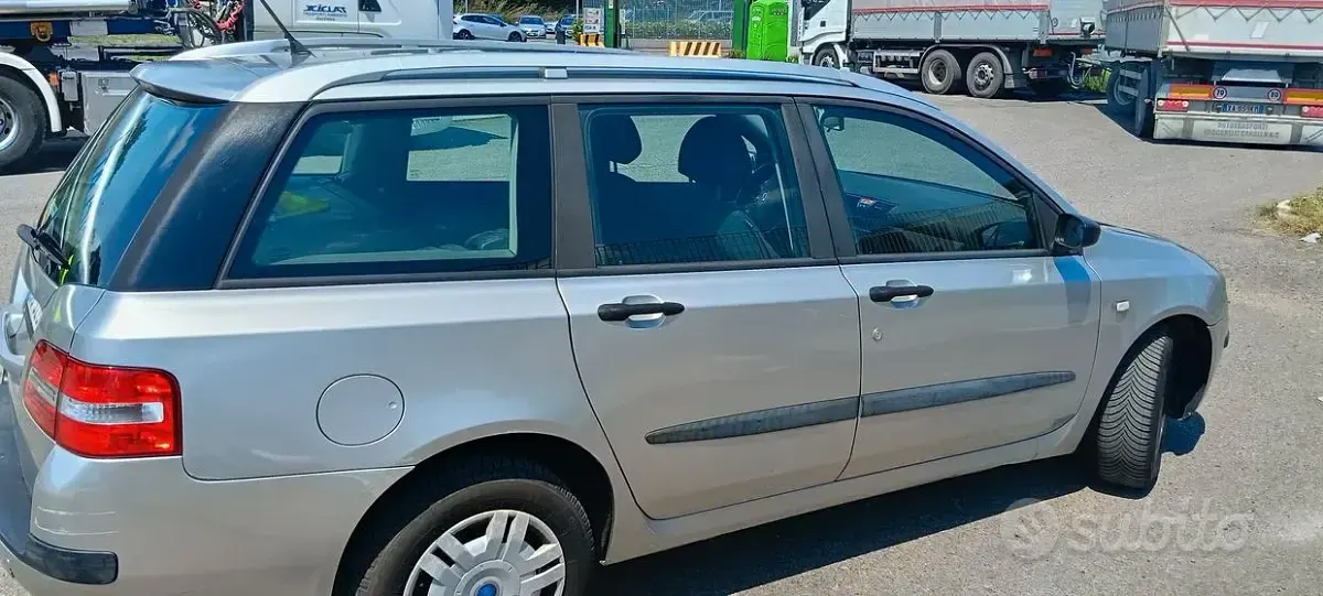 Usata Fiat Stilo Wagon 116 CV (85 kW) 2003 Grigio Station wagon