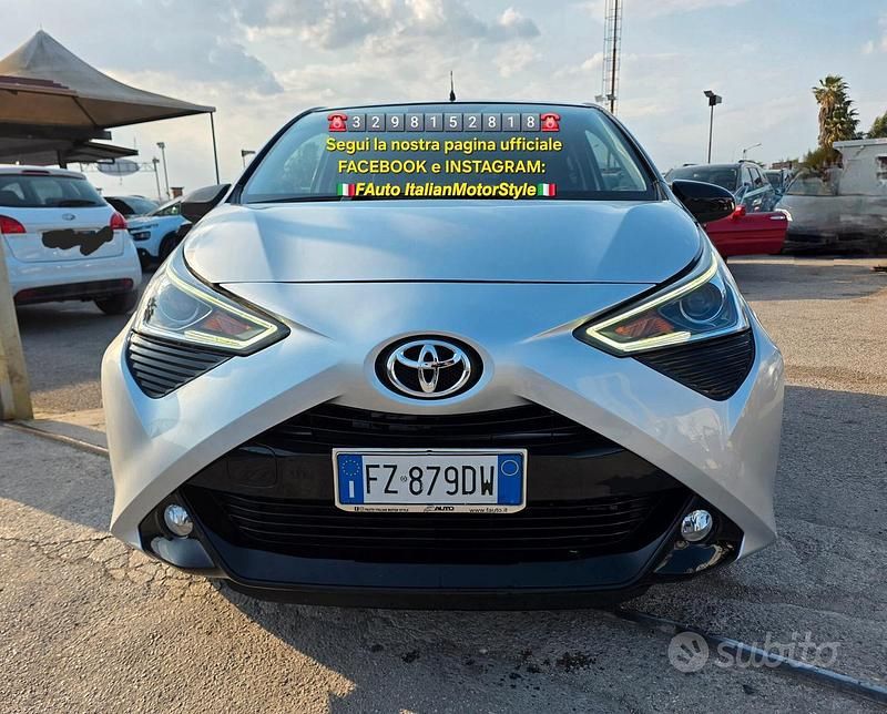 Usata Toyota Aygo X-clusiv 72 CV (52 kW) 2019 Grigio Utilitaria