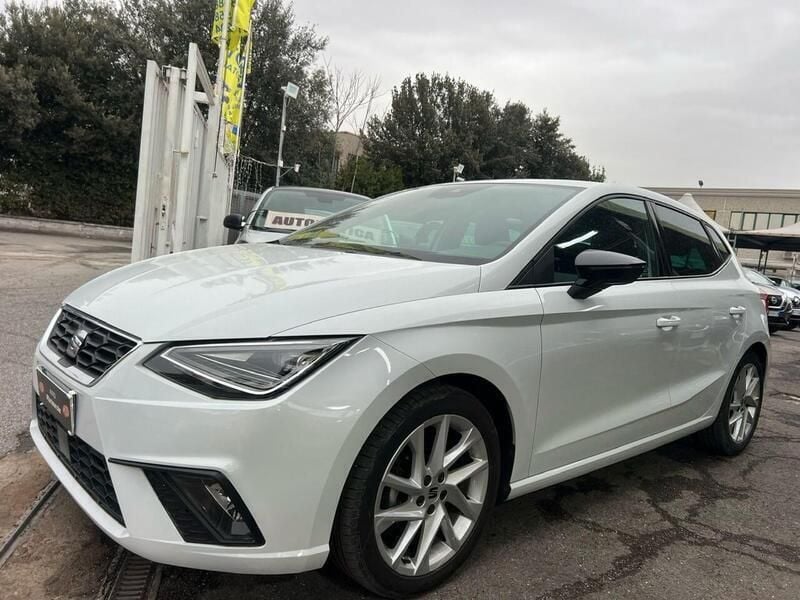 Usata Seat Ibiza FR 95 CV (69 kW) 2023 Bianco Berlina