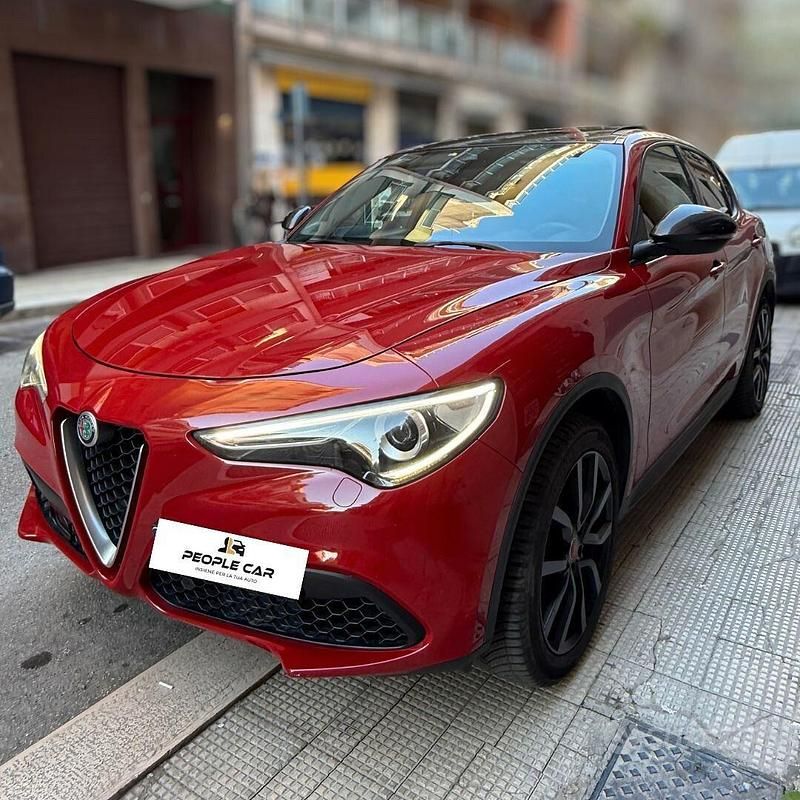 Usata Alfa Romeo Stelvio Super 280 CV (205 kW) 2018 Rosso SUV