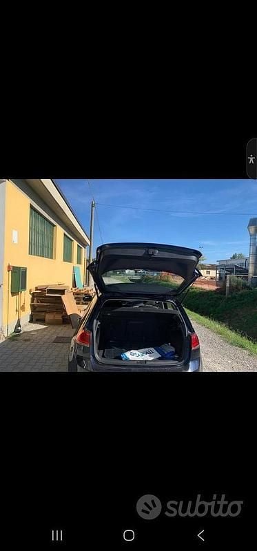 Usata VW Golf VII 110 CV (80 kW) 2015 Blu Berlina