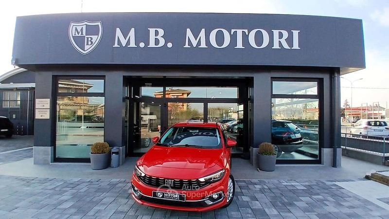 Usata Fiat Tipo Business 101 CV (74 kW) 2022 Rosso Berlina