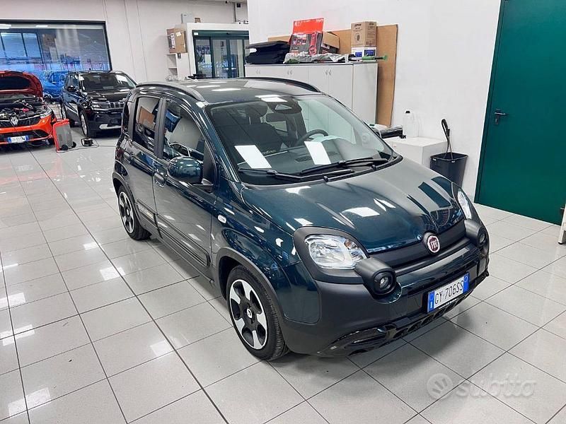 Usata Fiat Panda Cross 2025 Verde Utilitaria