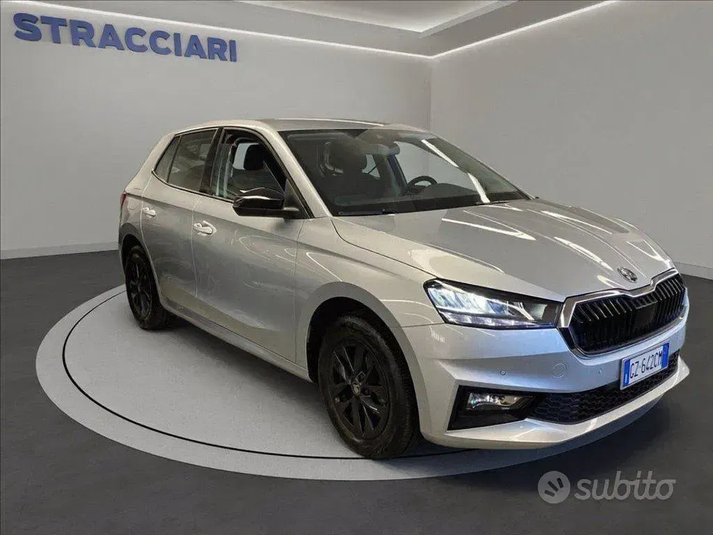 Usata Skoda Fabia 80 CV (58 kW) 2025 Grigio metallizzato Utilitaria