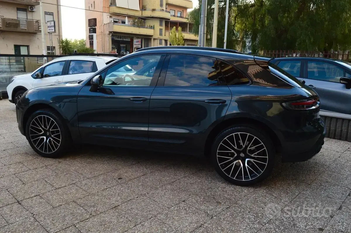 Usata Porsche Macan 265 CV (194 kW) 2021 Grigio SUV