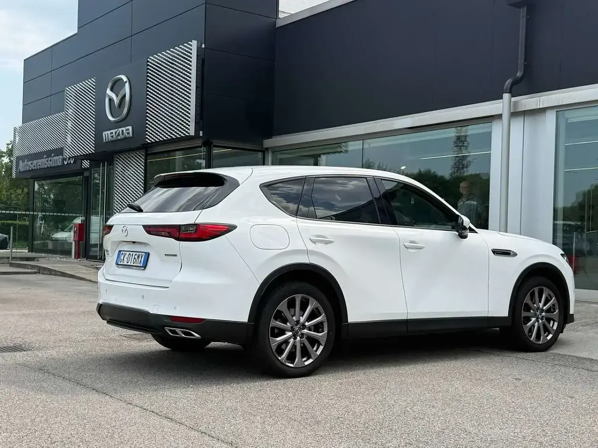 Usata Mazda CX-60 Exclusive-Line 328 CV (241 kW) 2023 Bianco SUV